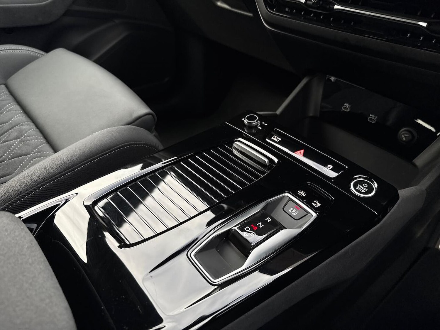Used Audi Q6 e-tron 2025 for sale - 76164907: Photo 13