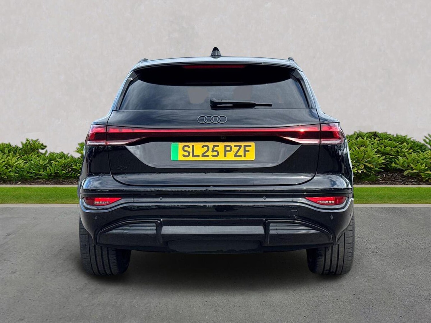Used Audi Q6 e-tron 2025 for sale - 76164907: Photo 4