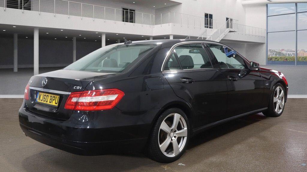 Used Mercedes-Benz E Class 2010 for sale - 77978392: Photo 6