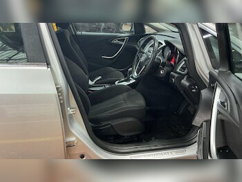 Used Vauxhall Astra 2011 for sale - 77478521: Photo