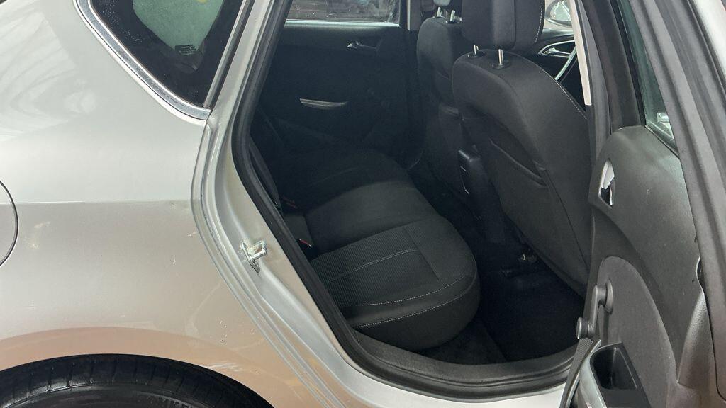 Used Vauxhall Astra 2011 for sale - 77478521: Photo 5