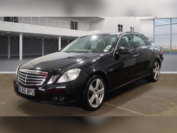 Used Mercedes-Benz E Class 2010 for sale - 77358572: Photo
