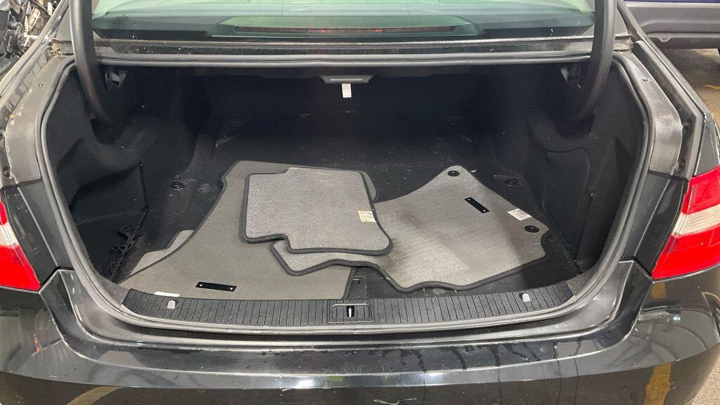 Used Mercedes-Benz E Class 2010 for sale - 77358572: Photo 9