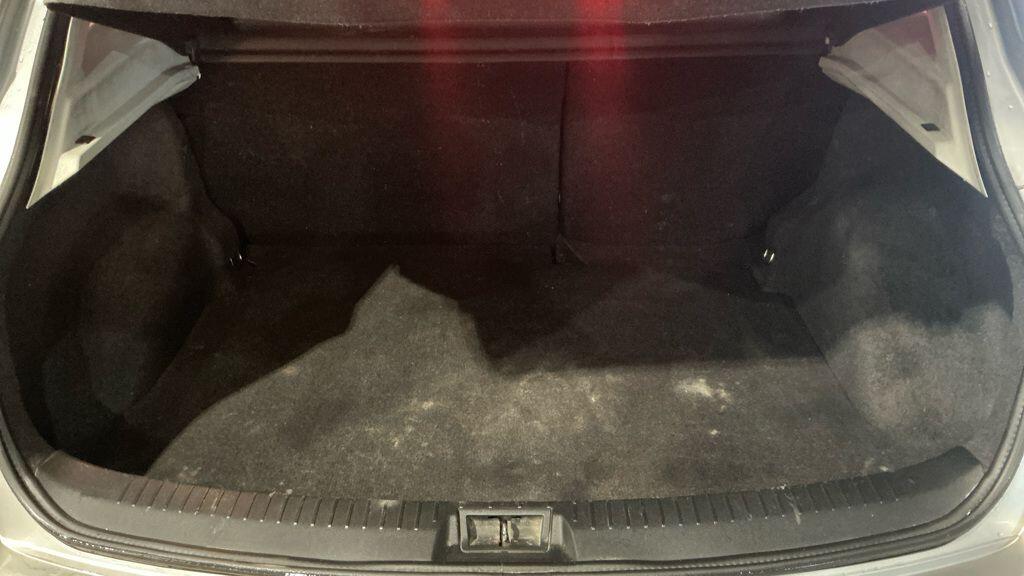 Used Nissan Qashqai 2013 for sale - 77853632: Photo 4