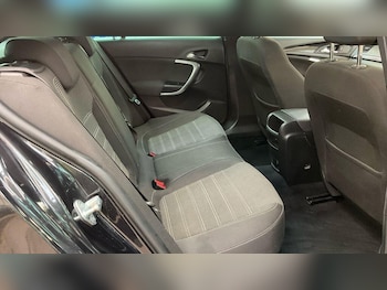 Used Vauxhall Insignia 2016 for sale - 77242697: Photo