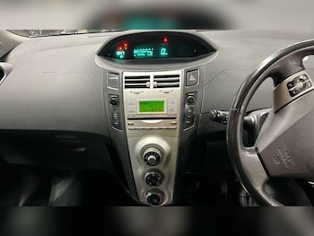 Used Toyota Yaris 2006 for sale - 77478563: Photo