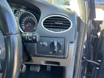 Used Ford Focus 2009 for sale - 78383522: Photo