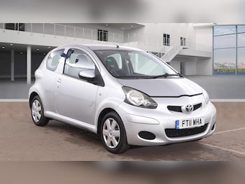 Used Toyota AYGO 2011 for sale - 78383575: Photo