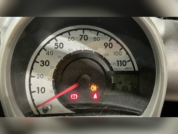 Used Toyota AYGO 2011 for sale - 78383575: Photo