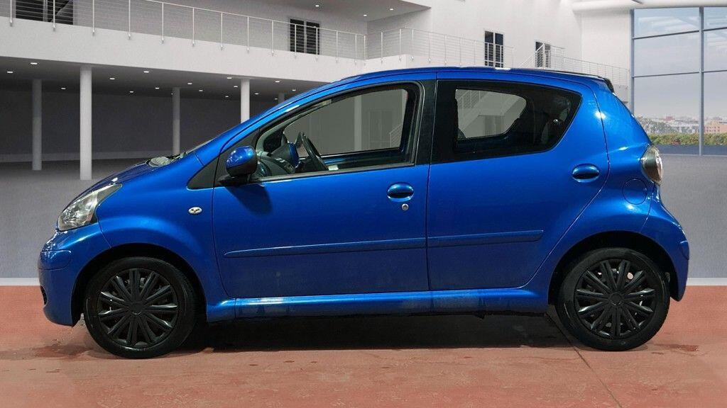 Used Toyota AYGO 2009 for sale - 77586305: Photo 10