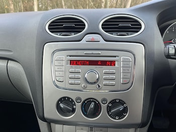 Used Ford Focus 2010 for sale - 77177787: Photo