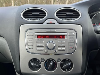 Used Ford Focus 2010 for sale - 77177787: Photo