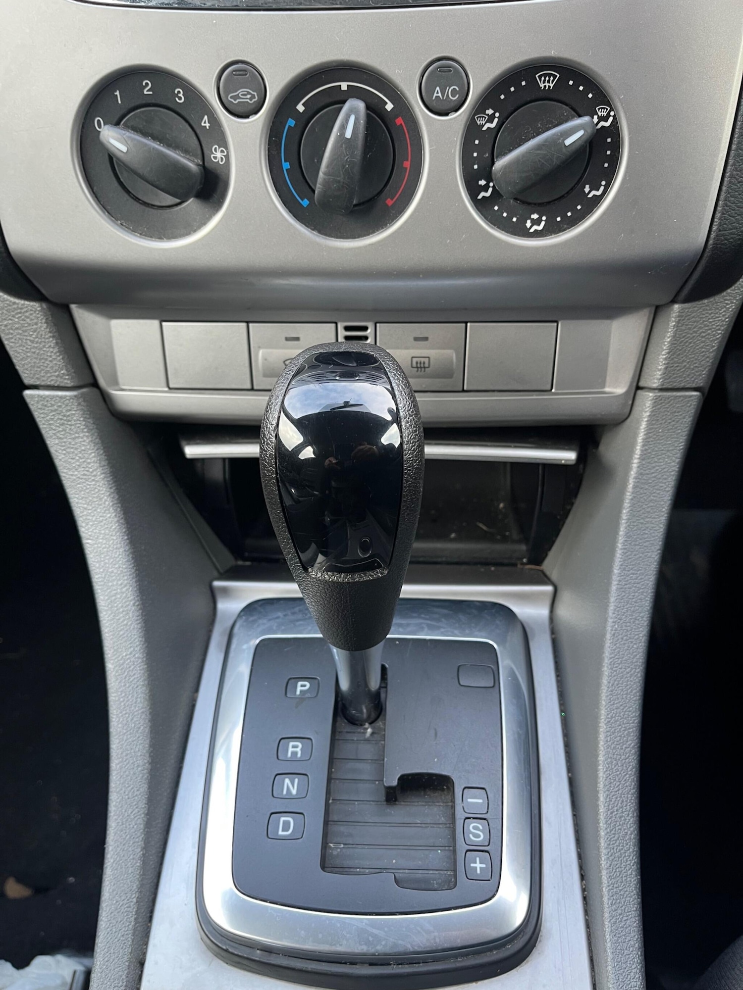 Used Ford Focus 2010 for sale - 77177787: Photo 5