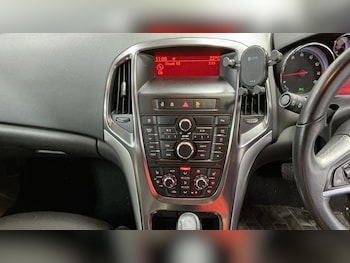 Used Vauxhall Astra 2011 for sale - 78383577: Photo