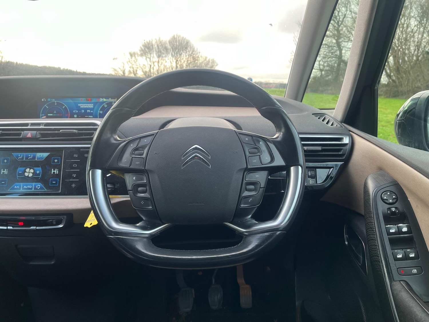 Used Citroen C4 Picasso 2014 for sale - 77230513: Photo 4