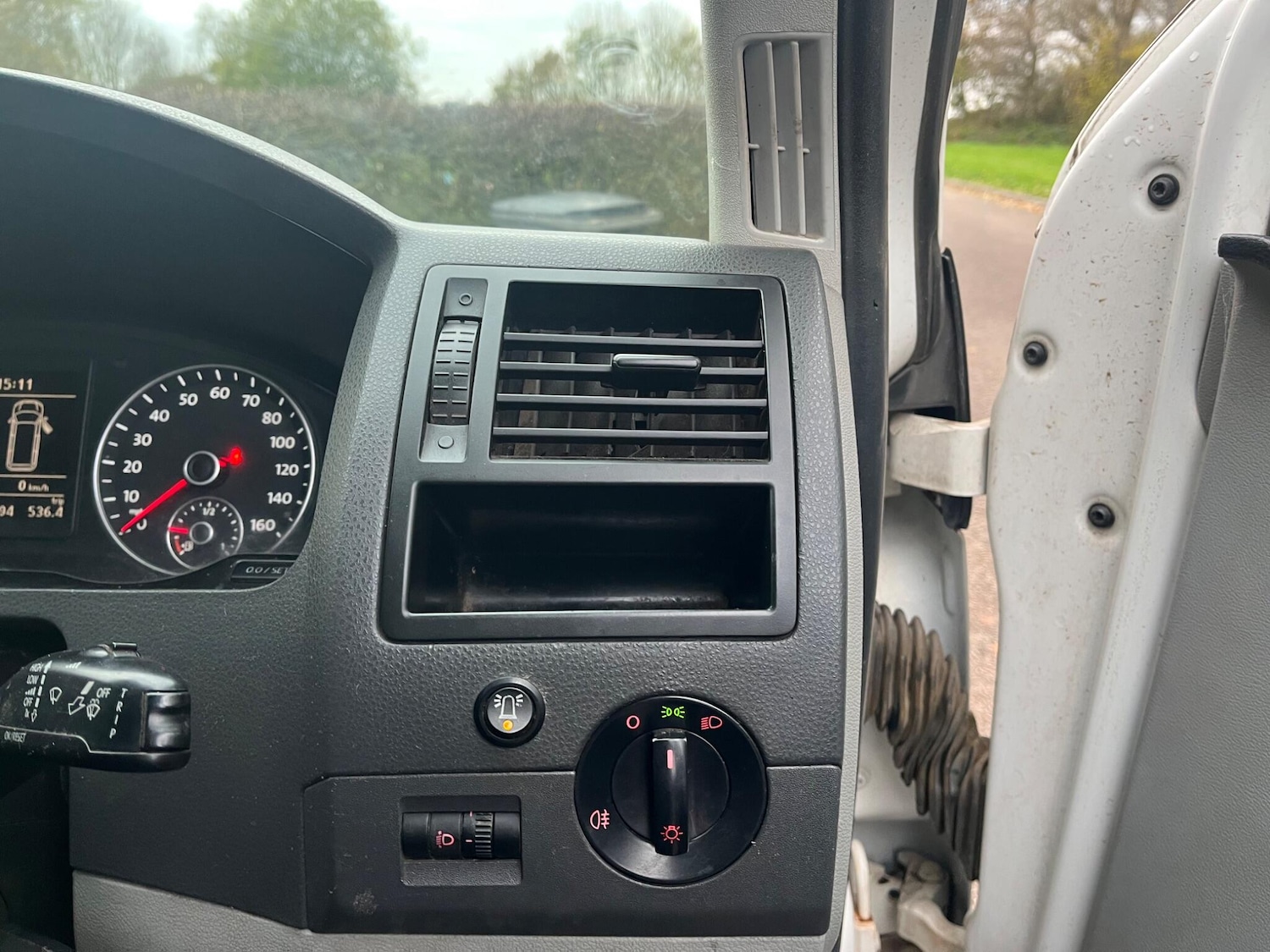 Used Volkswagen Transporter 2015 for sale - 77177781: Photo 6