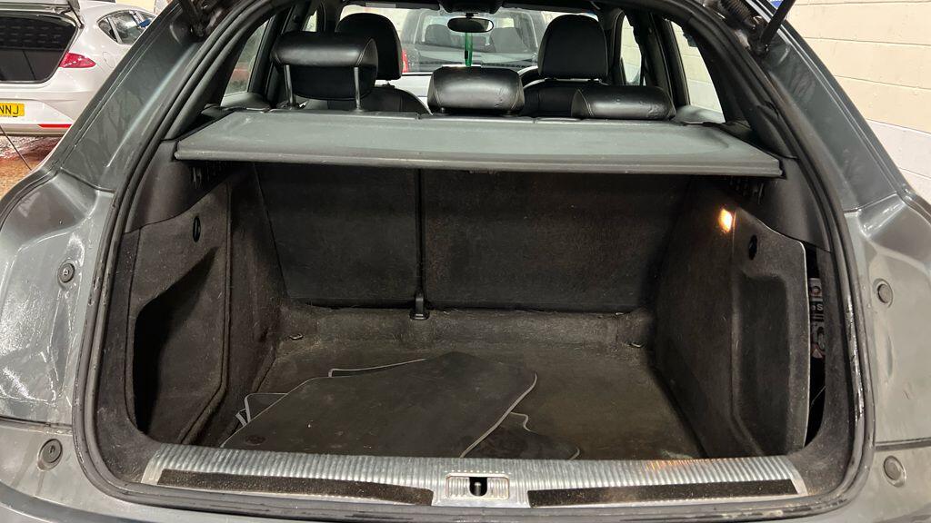 Used Audi Q3 2013 for sale - 77982559: Photo 8