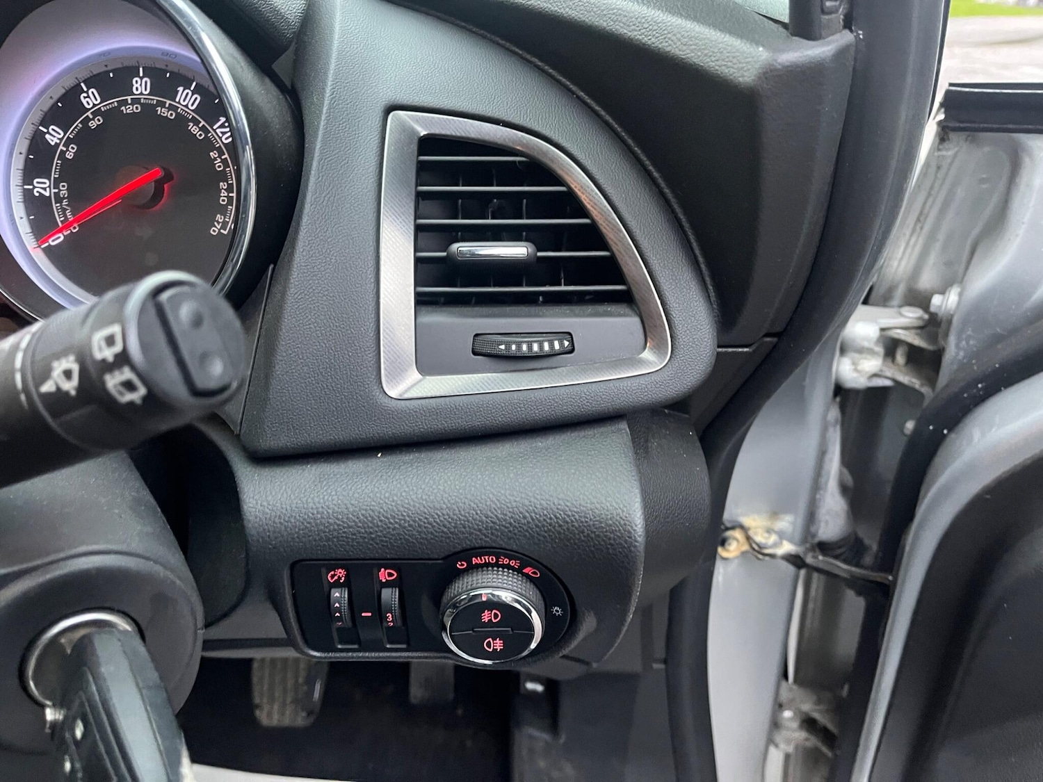 Used Vauxhall Astra 2010 for sale - 77177794: Photo 5