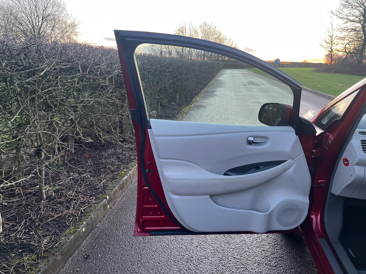 Used Nissan Leaf for sale - 77710131: Photo 13