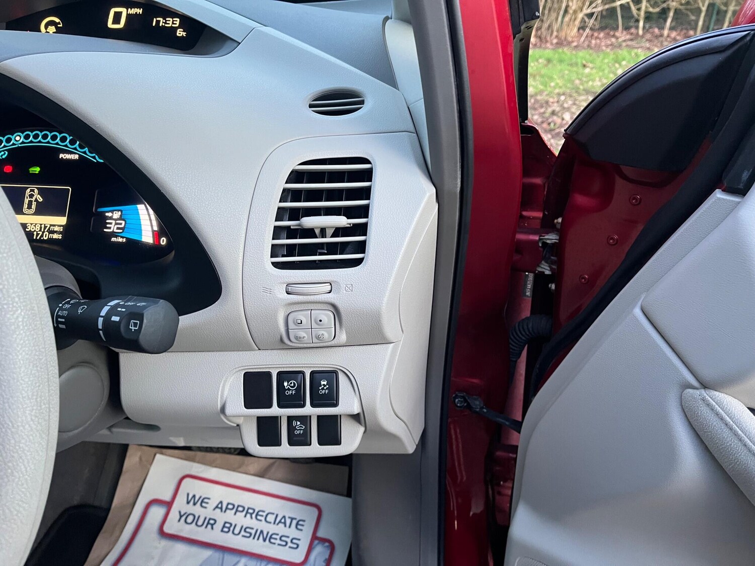 Used Nissan Leaf for sale - 77710131: Photo 17