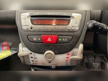 Used Peugeot 107 2009 for sale - 77478883: Photo