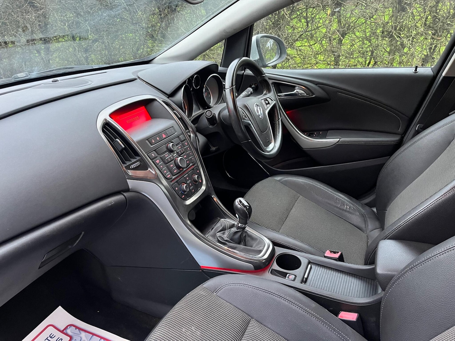 Used Vauxhall Astra 2010 for sale - 77799317: Photo 8