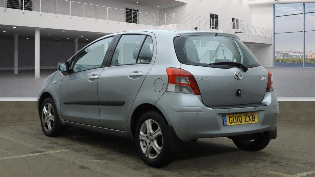 Used Toyota Yaris 2010 for sale - 77305310: Photo 8