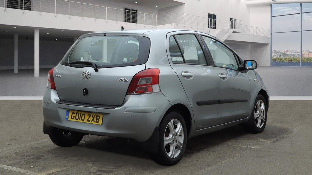 Used Toyota Yaris 2010 for sale - 77305310: Photo 9