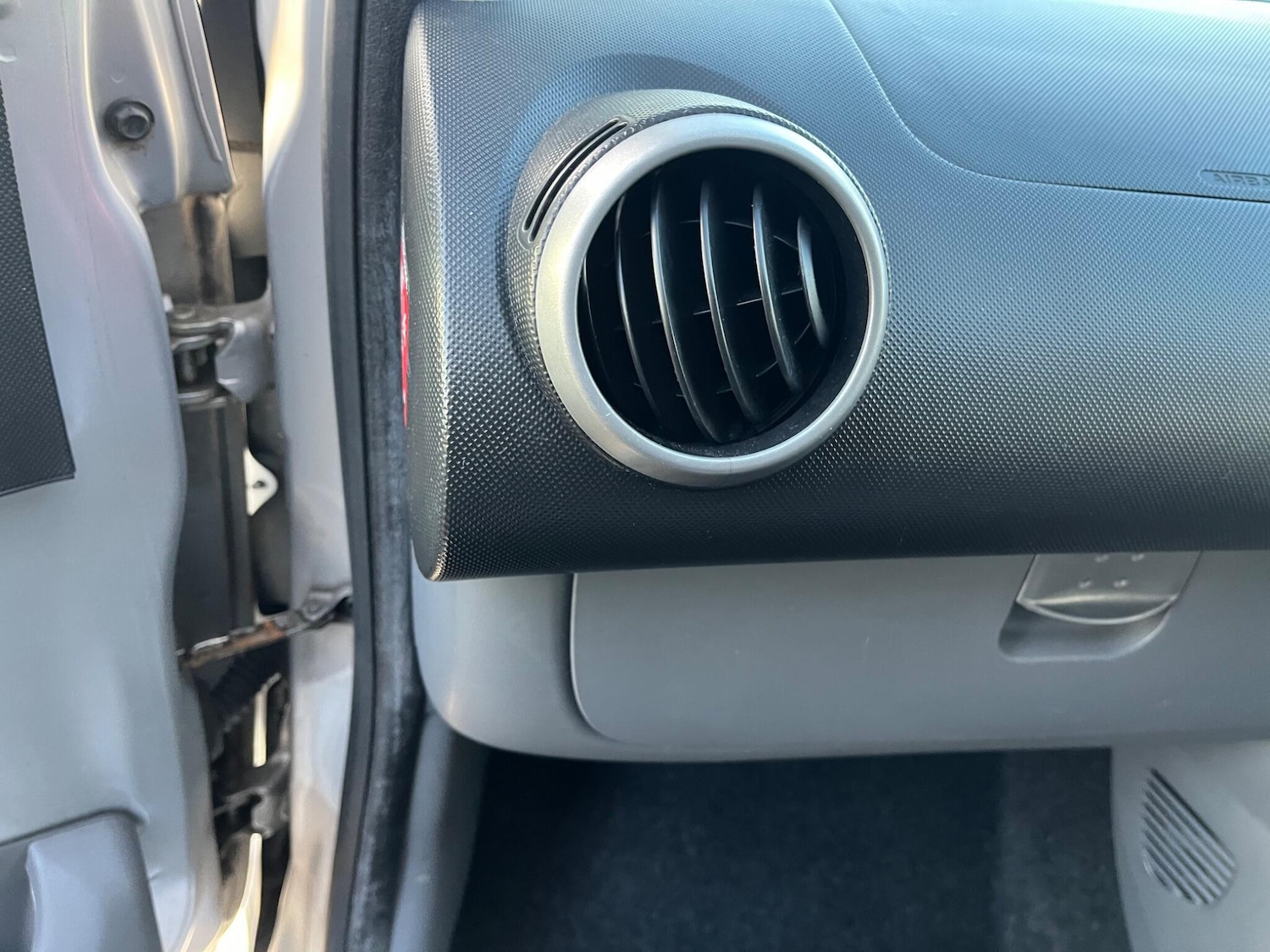 Used Toyota AYGO 2009 for sale - 77564665: Photo 15