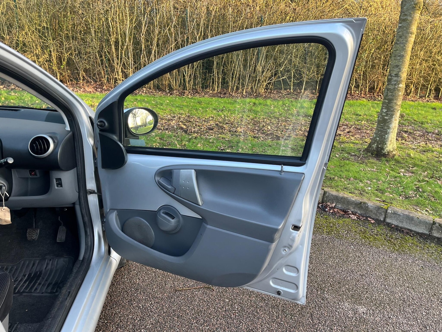 Used Toyota AYGO 2009 for sale - 77564665: Photo 25