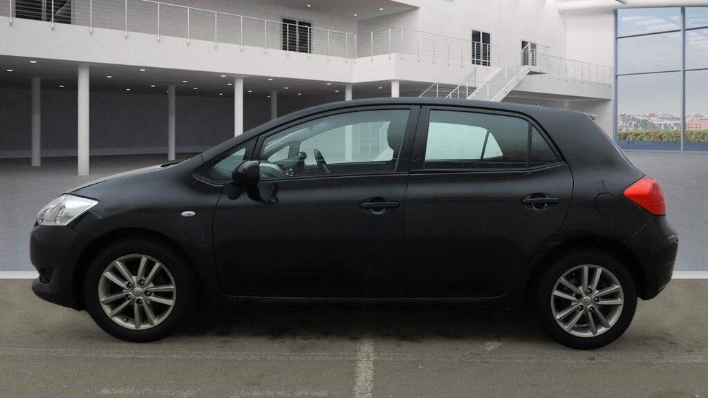 Used Toyota Auris 2009 for sale - 77358982: Photo 11