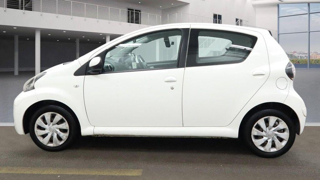 Used Toyota AYGO 2014 for sale - 77306167: Photo 9