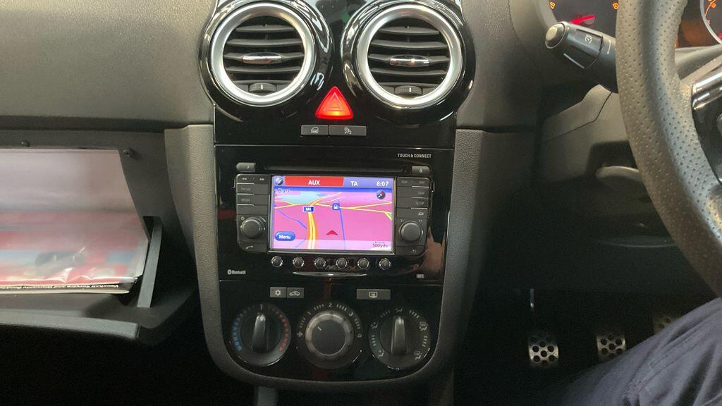 Used Vauxhall Corsa 2013 for sale - 78170860: Photo 2