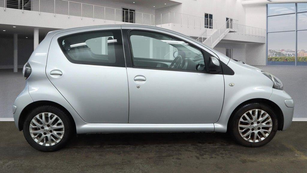 Used Toyota AYGO 2009 for sale - 77400629: Photo 10