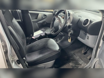 Used Toyota AYGO 2009 for sale - 77400629: Photo