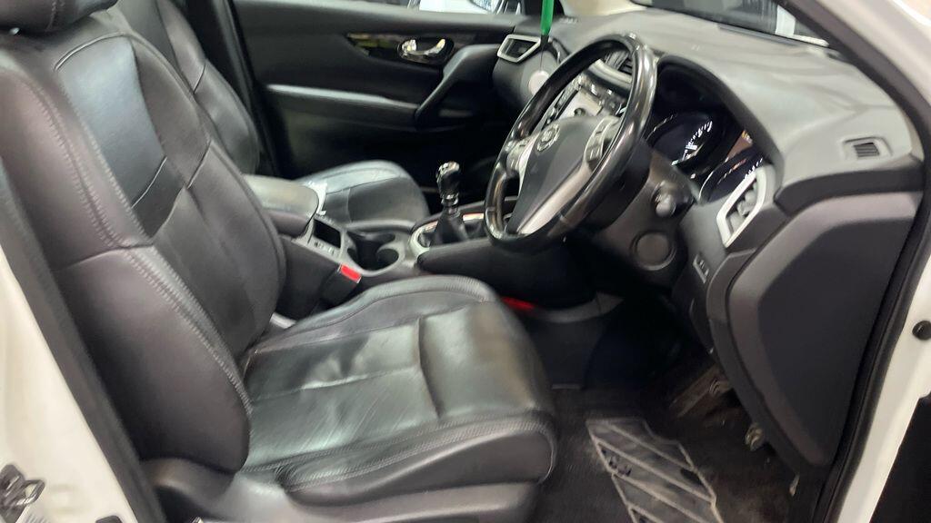 Used Nissan Qashqai 2014 for sale - 77893005: Photo 4