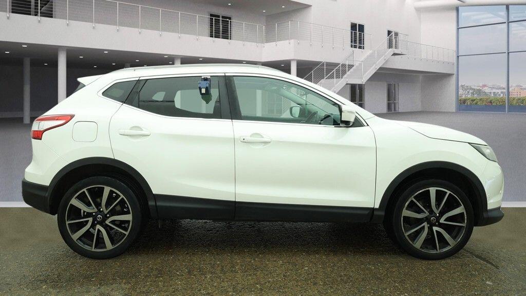 Used Nissan Qashqai 2014 for sale - 77893005: Photo 9