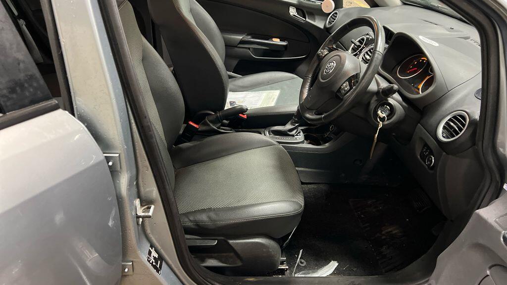 Used Vauxhall Corsa 2010 for sale - 77315468: Photo 3