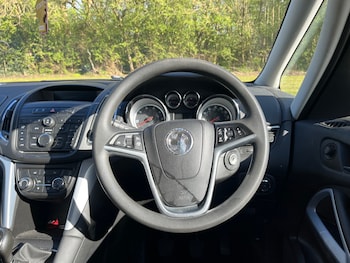 Used Vauxhall Zafira 2016 for sale - 78368484: Photo