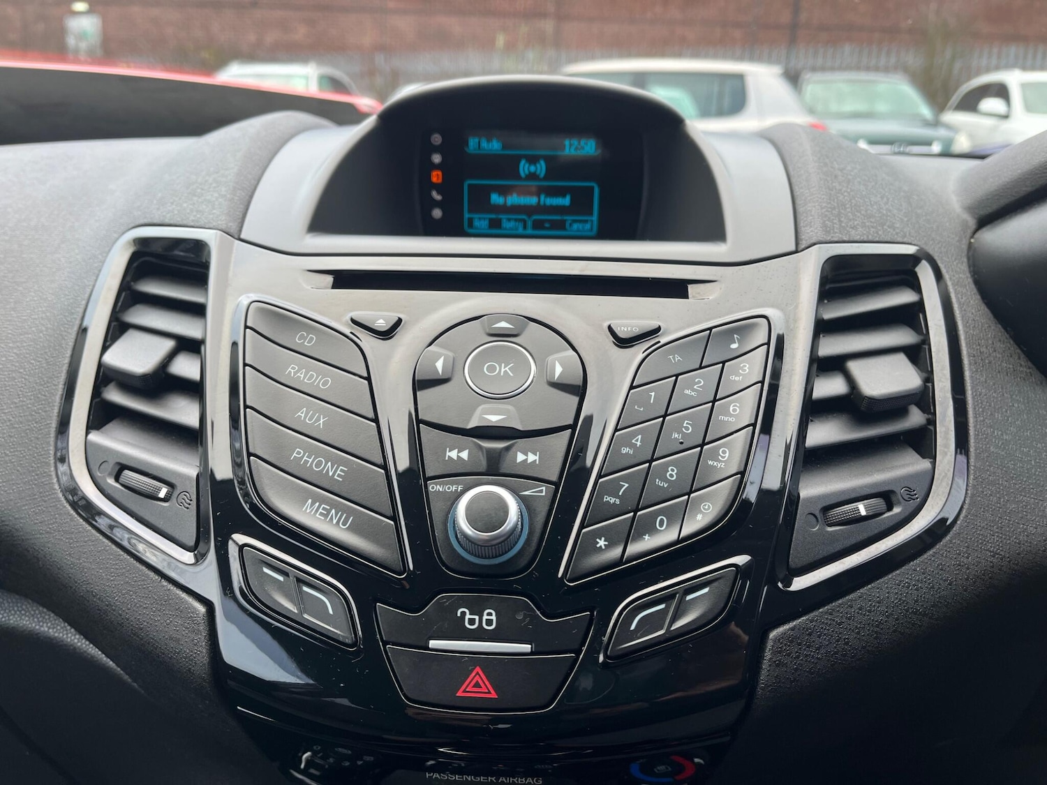 Used Ford Fiesta 2015 for sale - 77177790: Photo 2