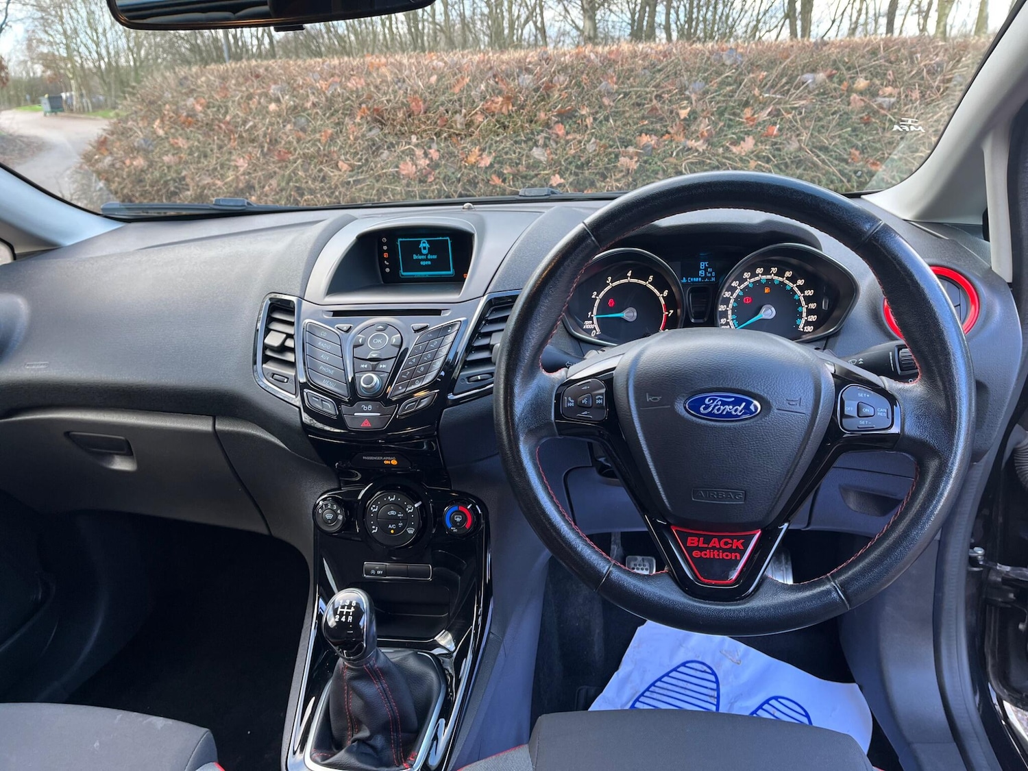 Used Ford Fiesta 2015 for sale - 77177790: Photo 25