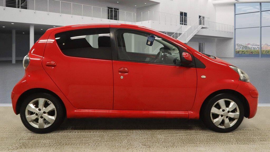 Used Toyota AYGO 2012 for sale - 77565142: Photo 8