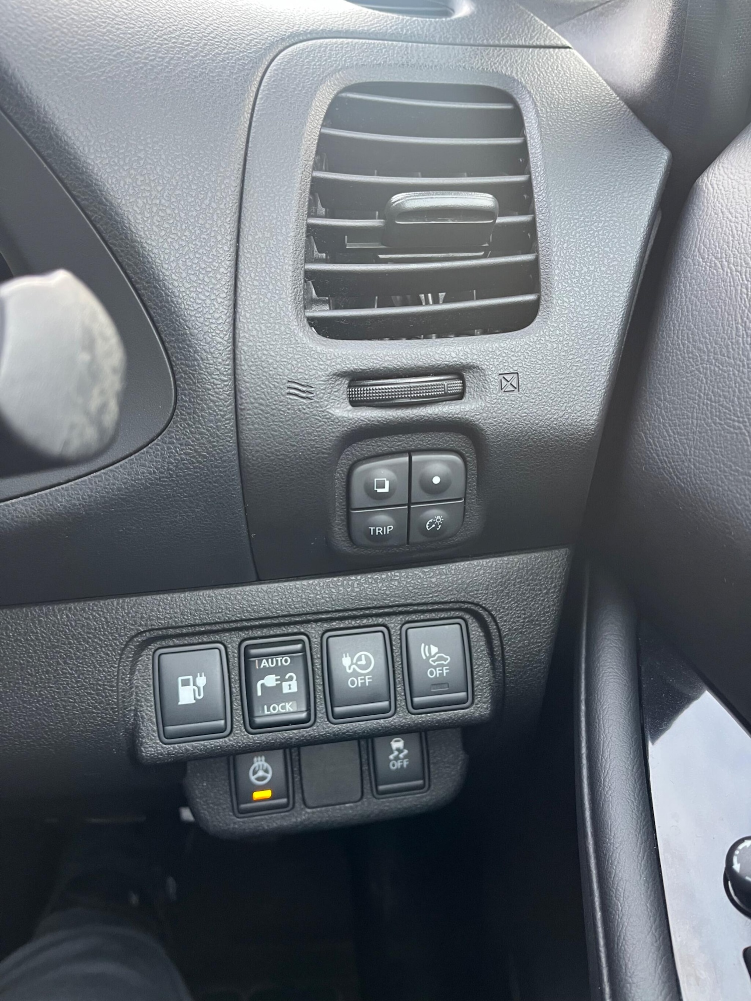 Used Nissan Leaf 2016 for sale - 77177780: Photo 10