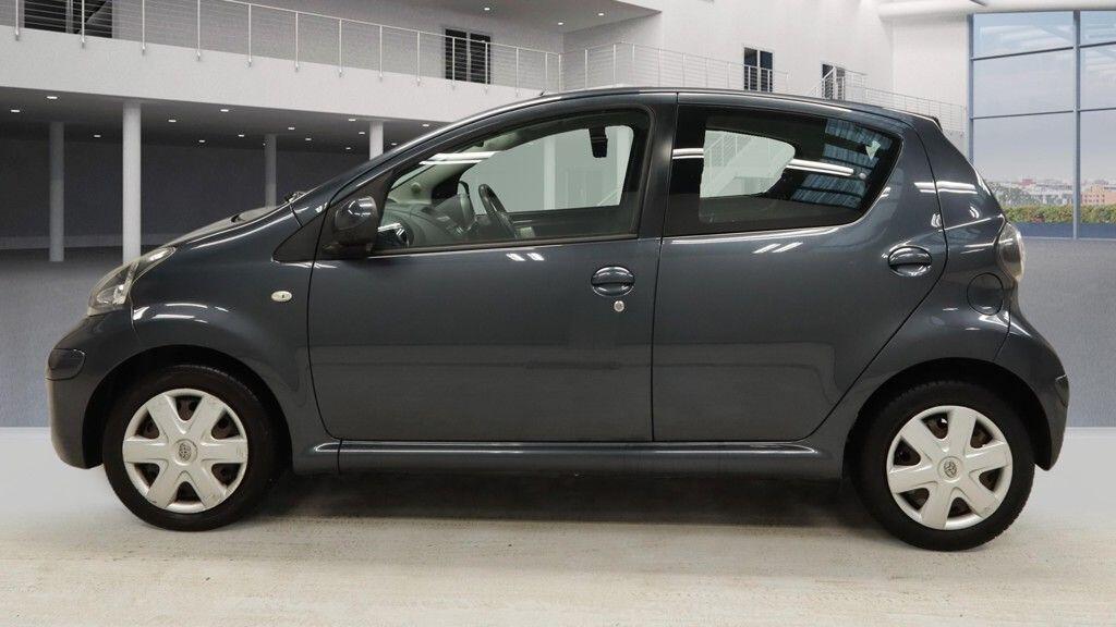 Used Toyota AYGO 2009 for sale - 77564657: Photo 11