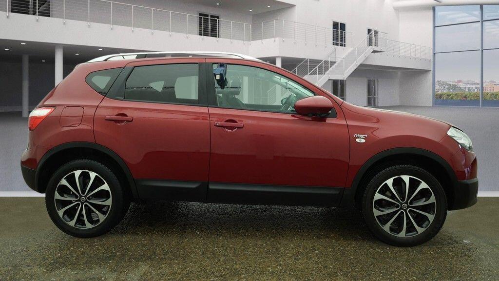 Used Nissan Qashqai 2013 for sale - 77898304: Photo 10
