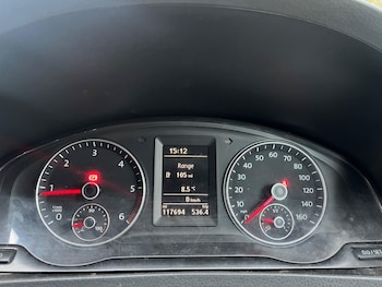 Used Volkswagen Transporter 2015 for sale - 77671603: Photo