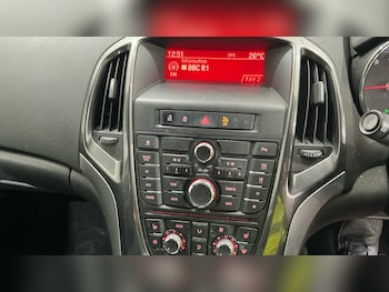 Used Vauxhall Astra 2013 for sale - 79122195: Photo