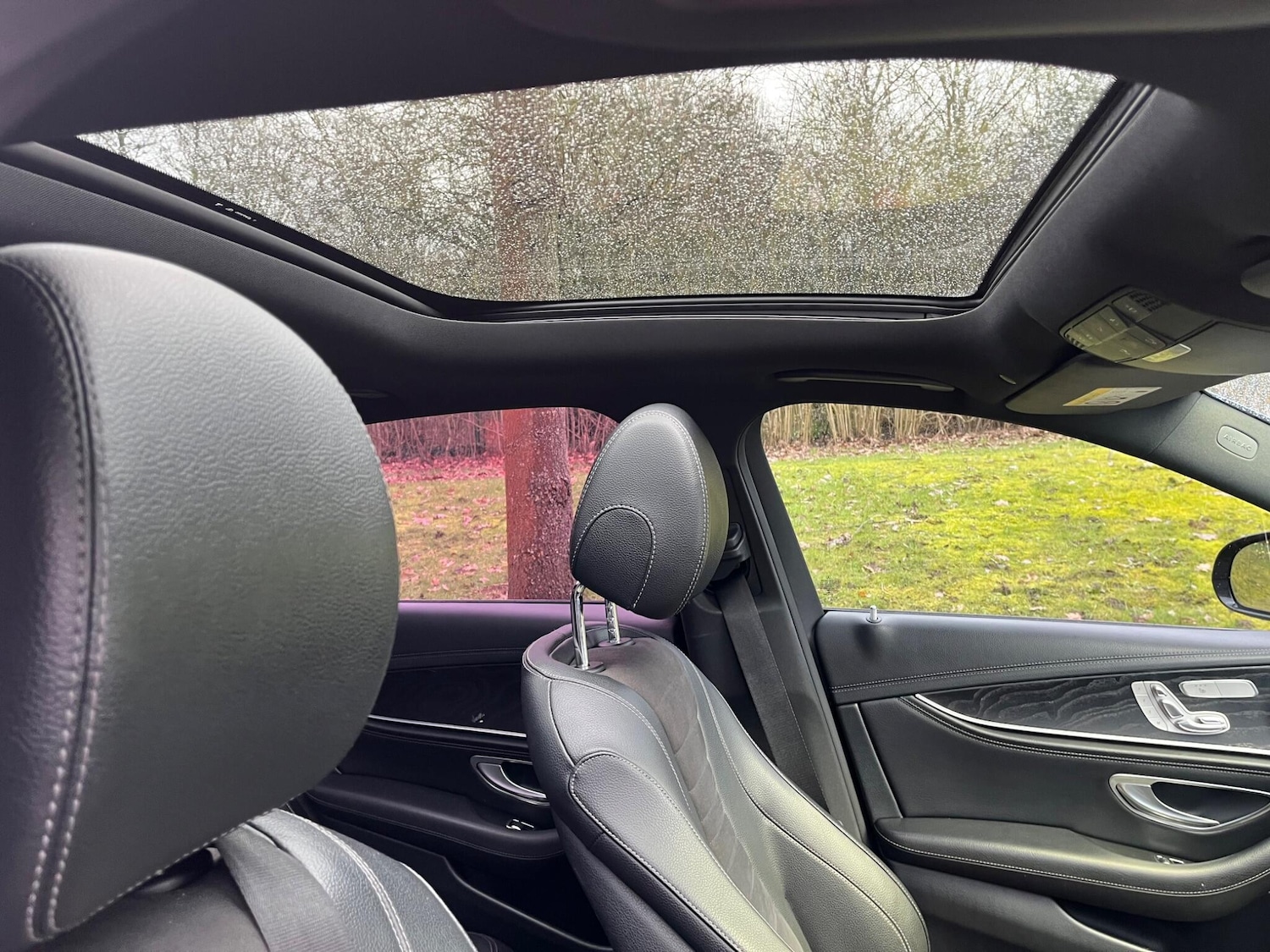 Used Mercedes-Benz E Class 2016 for sale - 77710268: Photo 3