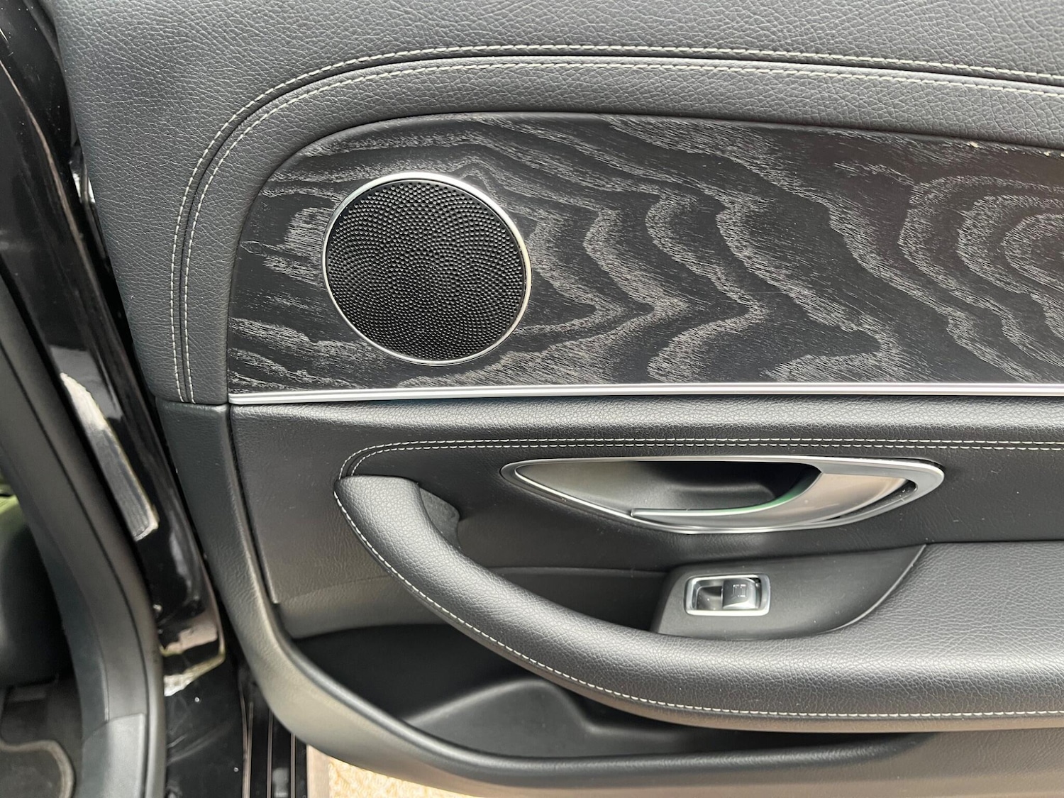 Used Mercedes-Benz E Class 2016 for sale - 77710268: Photo 4