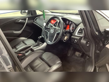 Used Vauxhall Astra 2013 for sale - 77794179: Photo